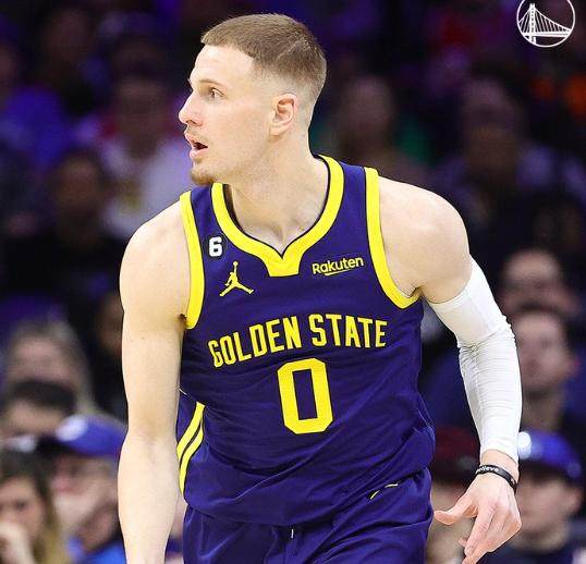 伟德体育官方网站-怀斯曼回归驰援勇士 发展联盟练级终于收获成长