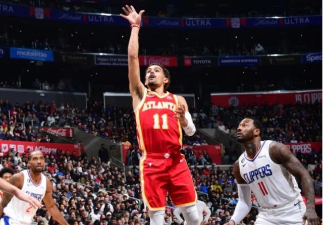 伟德体育平台-末节14分扬少侠终回归！老鹰客场之旅收获5成胜率